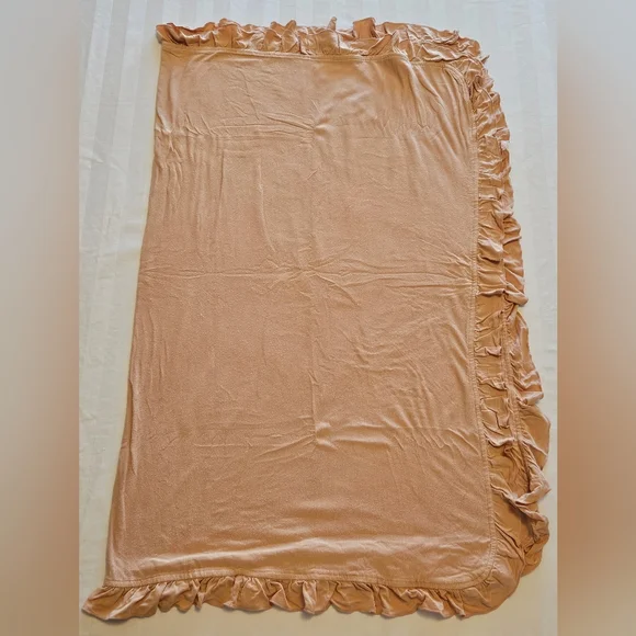 Kickee Pants Ruffled Baby Blanket, EUC - Picture 3 of 11
